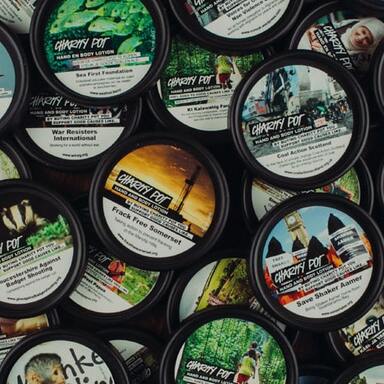 Charity Pot de Lush cumple 10 años. Amable con tu piel y solidaria