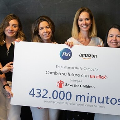 Cambia su futuro con un click: la campaña de P&G y Save The Children