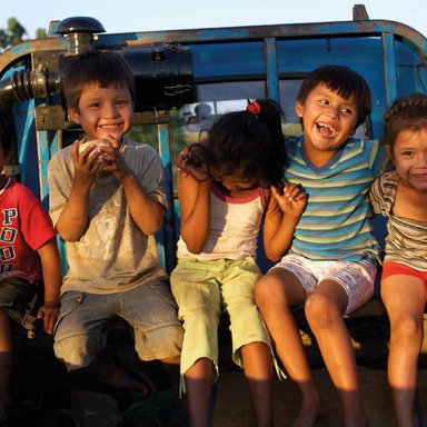 Una vela solidaria para prevenir la ceguera infantil