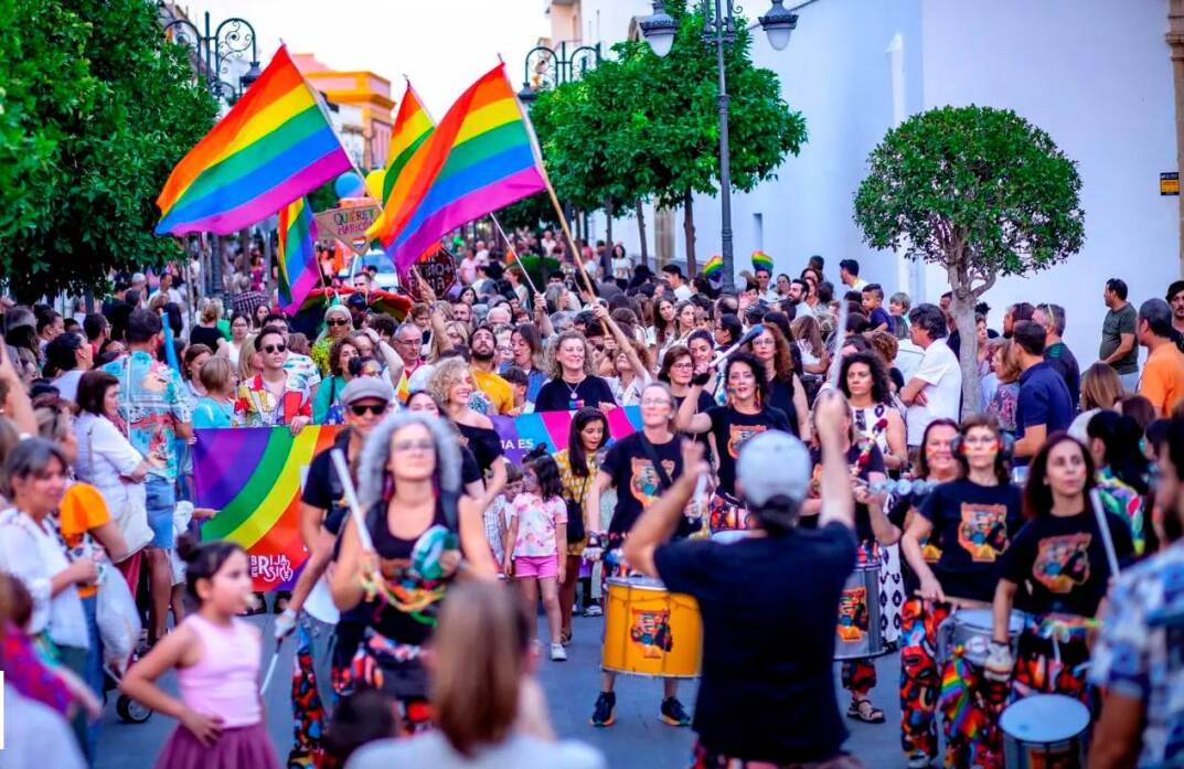 Hemos descubierto las iniciativas solidarias de Xlash, entre ellas su apoyo al colectivo LGBTIQ+