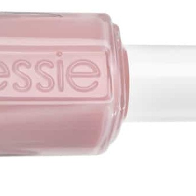 Essie Saca las uñas contra el cáncer