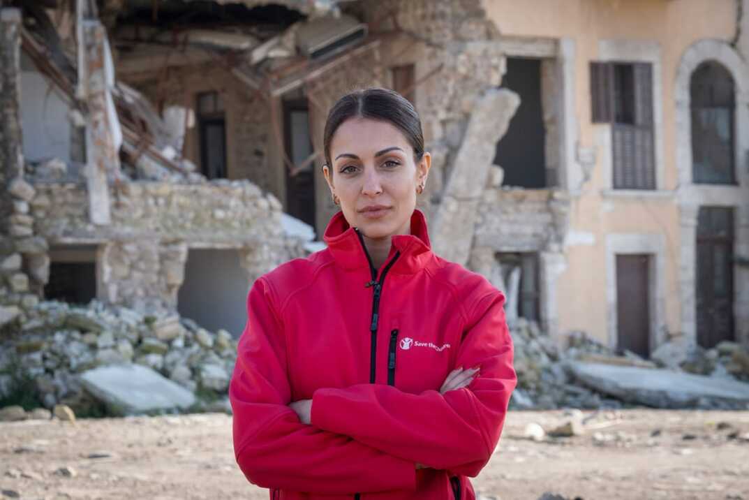 ¿Qué te llevarías si tuvieras que huir? La campaña de Hiba Abouk y Save the Children