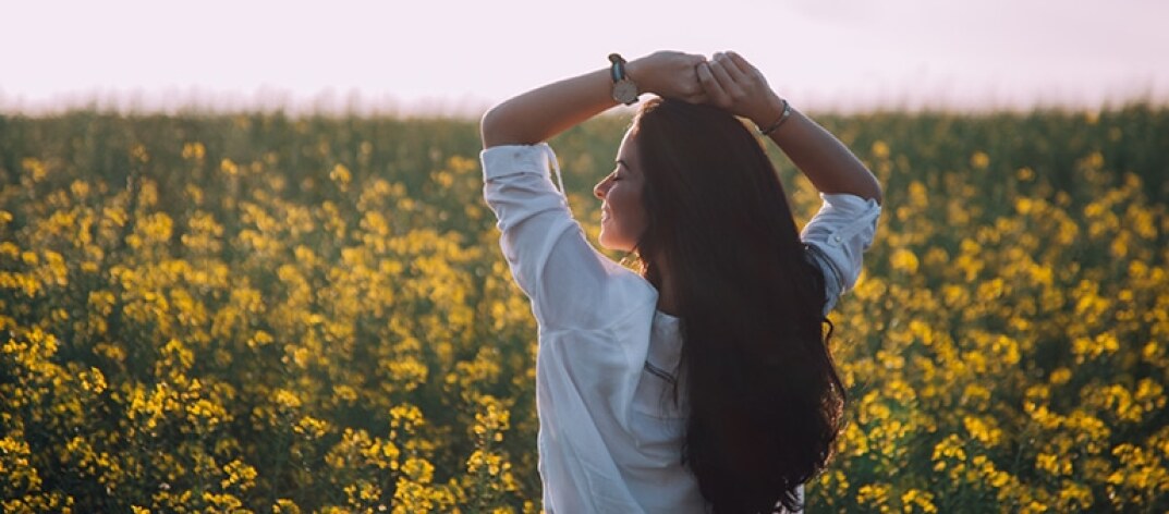 Perfumes de verano 2023 que huelen a limpio ¡y son solidarios!