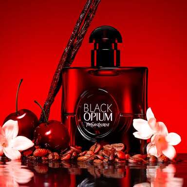 Black Opium Over Red: delicioso café con acordes de cereza