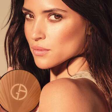 Piel de verano con los nuevos polvos Luminous Silk Sunlit Cremy Bronzing de Armani Beauty