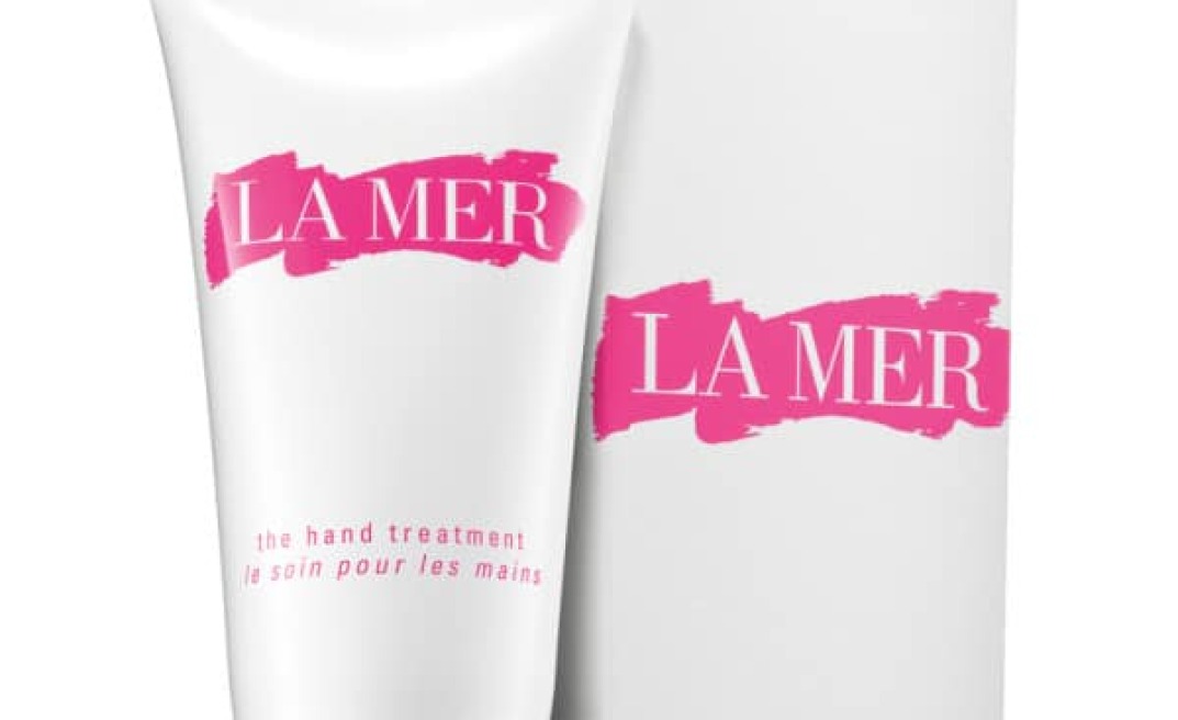 Manos rosas con The Hand Treatment La Mer